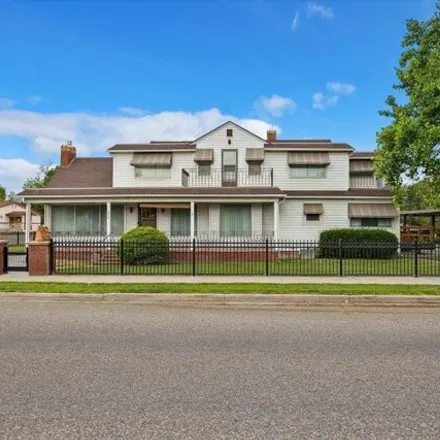 Buy this 6 bed house on 109 2nd Avenue West in Wendell, Gooding County