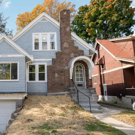 Buy this 3 bed house on 4909 Corinth Avenue in Cincinnati, OH 45237