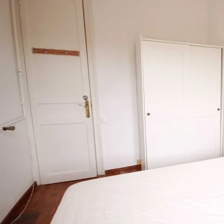 Rent this 6 bed room on BCNdynamics in Carrer de Sepúlveda, 61-63