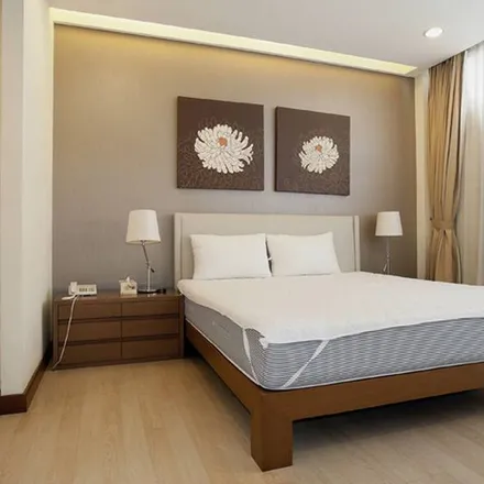 Rent this 1 bed apartment on Veerasu in Soi Witthayu 1, Witthayu