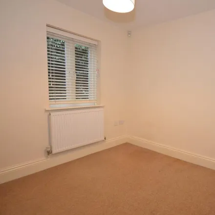 Image 7 - Cloister Mews, 4 Palmerston Road, Coventry, CV5 6FE, United Kingdom - Apartment for rent