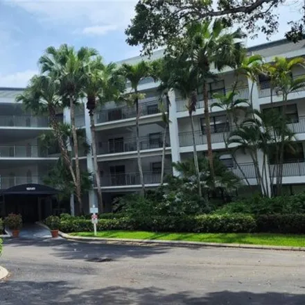 Buy this 3 bed condo on Malibu Drive in Weston, FL 33326