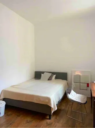 Rent this 1 bed room on Fürstenbergerstraße 159 in 60322 Frankfurt, Germany