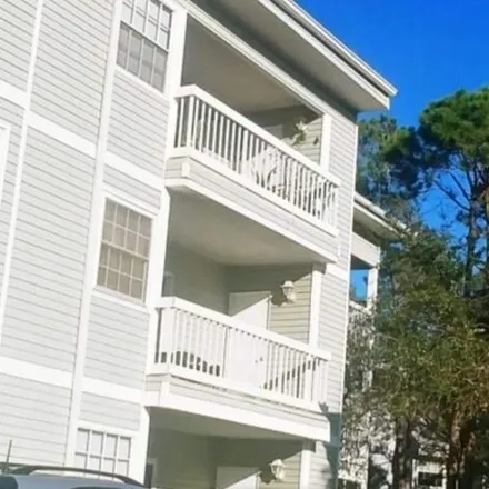 Rent this 2 bed condo on Stones Throw Circle North in Saint Petersburg, FL 33710