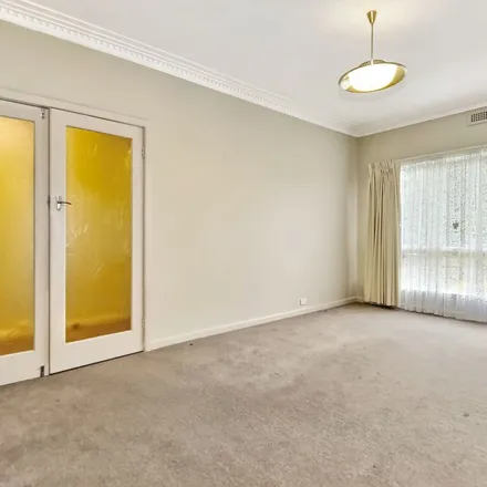 Image 6 - Cambridge Street, Wendouree VIC 3355, Australia - Apartment for rent