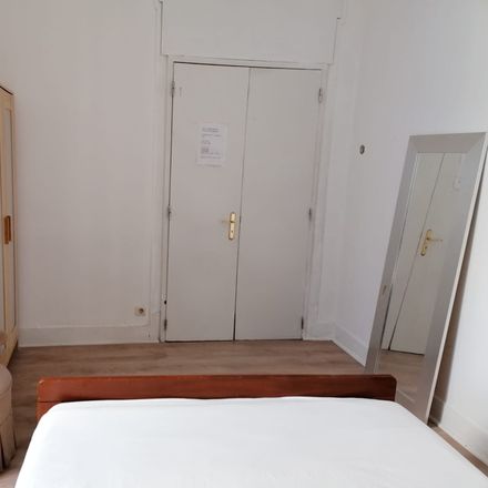 Rent this 7 bed room on R. dos Fanqueiros in 1100 Lisboa, Portugal