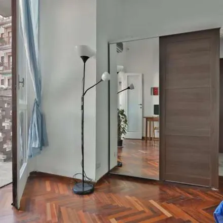 Image 2 - Viale Papiniano, 20123 Milan MI, Italy - Apartment for rent