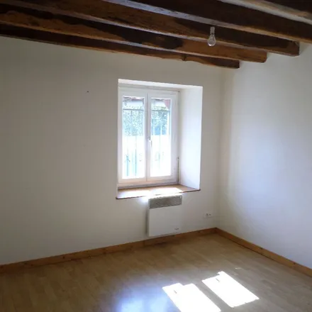 Rent this 2 bed apartment on 6 Grande Rue in 02540 Viels-Maisons, France