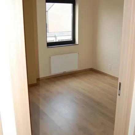 Rent this 2 bed apartment on Spanjestraat in 8800 Roeselare, Belgium