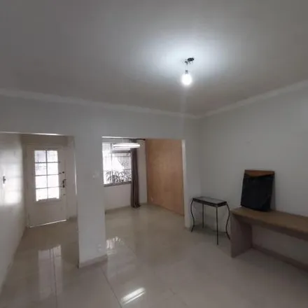 Rent this 3 bed house on Avenida Senador Pinheiro Machado in Marapé, Santos - SP