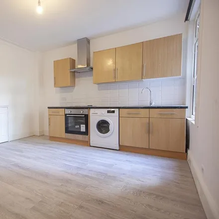 Rent this 1 bed apartment on Garden City in London, HA8 7JE