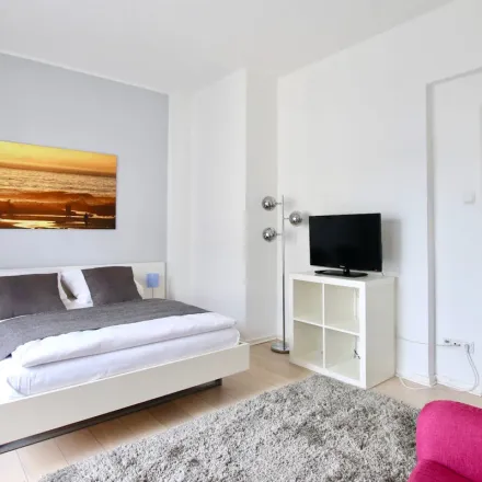 Rent this 1 bed apartment on Dr. med. dent. Guido Witt in Bismarckstraße 29, 50672 Cologne