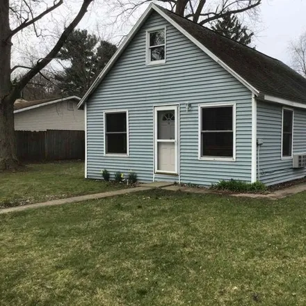 Buy this 3 bed house on 321 West 15th Street in Winamac, IN 46996