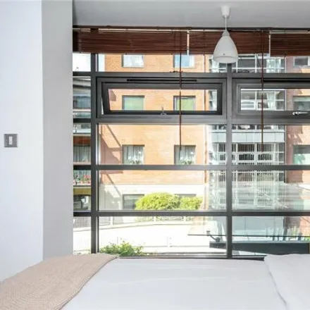 Image 9 - Tounson Court, Montaigne Close, London, SW1P 4AD, United Kingdom - Apartment for sale