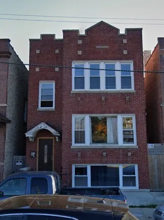 Buy this 6 bed house on 2817 North Clybourn Avenue in Chicago, IL 60657