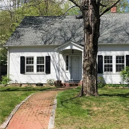 Rent this 3 bed house on 6 Church Street in Woodbury, Naugatuck Valley Planning Region