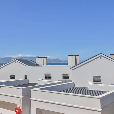 Image 5 - Otto du Plessis Drive, Bloubergstrand, Western Cape, 7433, South Africa - Townhouse for rent