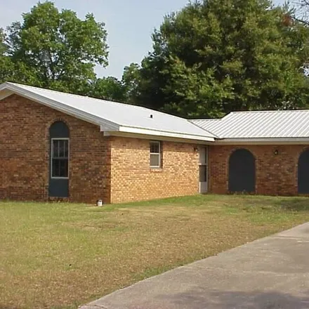 Rent this 3 bed house on 247 Valencia Circle in Centerville, Houston County