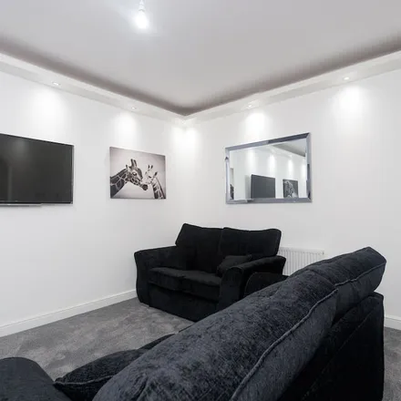 Image 2 - Leeds, LS9 0BX, United Kingdom - Apartment for rent