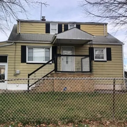 Rent this 3 bed house on 1094 Randolph Avenue in Woodbridge Township, NJ 07065