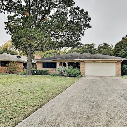 Rent this 3 bed house on 1646 Macmanus Drive in Reinhardt, Dallas