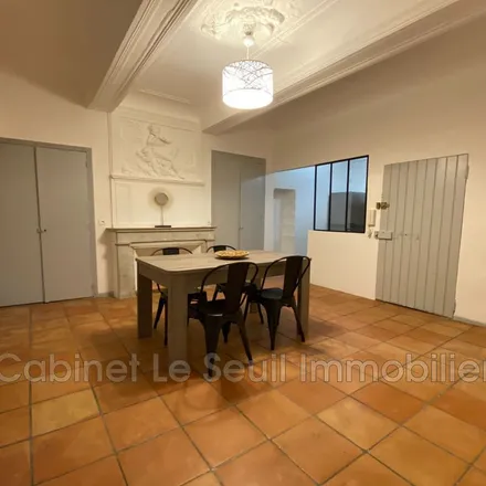 Image 2 - Chez Mon Cousin Alphonse, Place de la Bouquerie, 84400 Apt, France - Apartment for rent