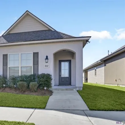 Rent this 3 bed house on 7656 West Pelican Avenue in University Shadows, East Baton Rouge Parish