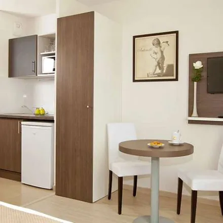 Image 4 - Résidence Cubik, Rue Christophe Colomb, 91300 Massy, France - Apartment for rent
