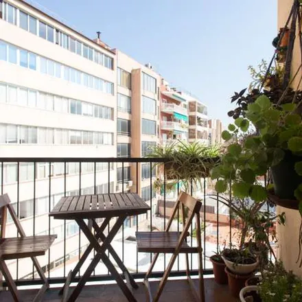 Image 7 - Farmàcia Aymerich Bardolet, Núria, Carrer d'Aribau, 312 b, 08006 Barcelona, Spain - Apartment for rent