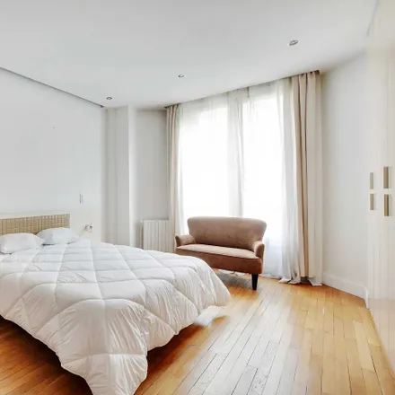 Image 5 - 4 Rue Nicolas Chuquet, 75017 Paris, France - Apartment for rent