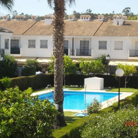 Rent this 2 bed apartment on Avenida de Huelva in 21449 Lepe, Spain