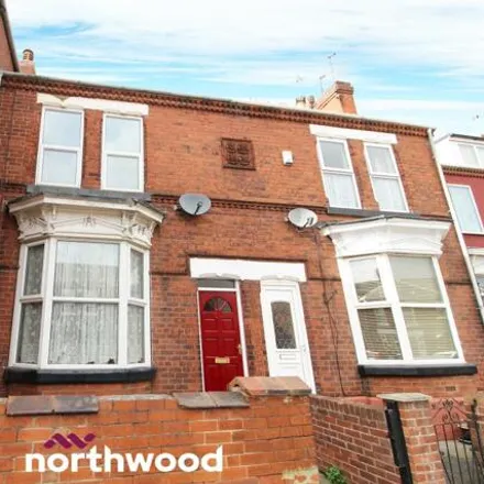 Rent this 3 bed townhouse on Shirley Road in Doncaster, DN4 0EP