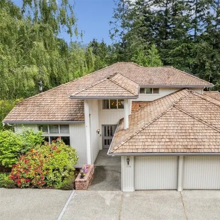 Buy this 4 bed house on 1784 187th Avenue Northeast in Bellevue, WA 98008