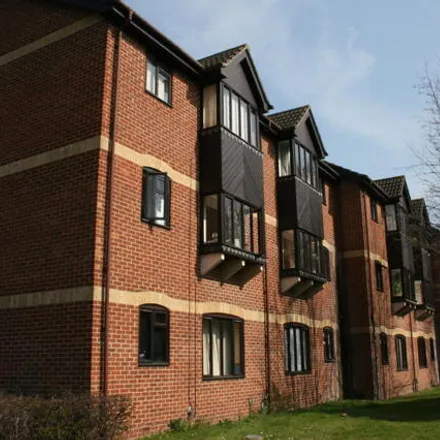 Buy this 1 bed apartment on 20-37 Pennyroyal Court in Katesgrove, Reading