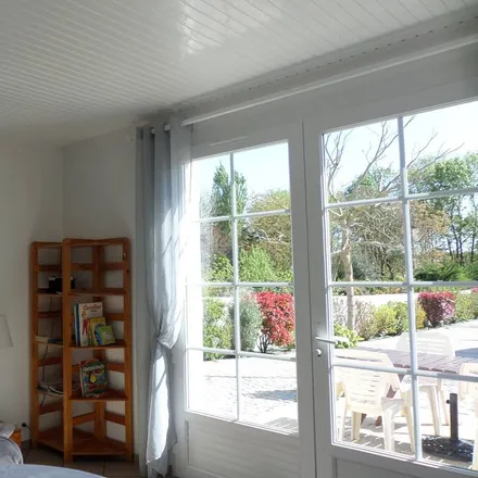 Rent this 2 bed house on 17132 Meschers-sur-Gironde