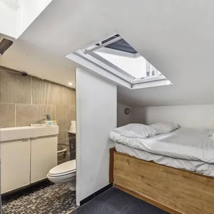 Rent this 2 bed apartment on Place de l'Opéra in 75009 Paris, France