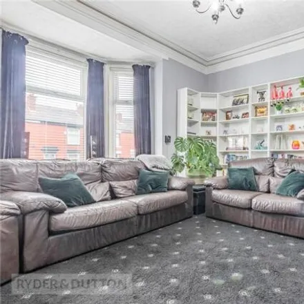 Image 7 - Green Lane, Heywood, OL10 1NQ, United Kingdom - Townhouse for sale