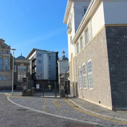 Rent this 2 bed apartment on Knightstone Causeway in Weston-super-Mare, BS23 2BE