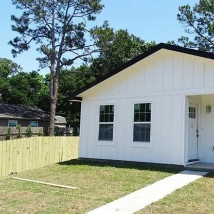 Buy this 3 bed house on 846 Colbert Avenue in Beach Haven, Escambia County