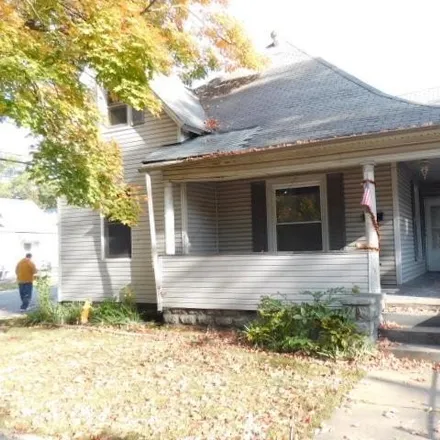 Buy this 3 bed house on 622 East Noleman Street in Centralia, IL 62801