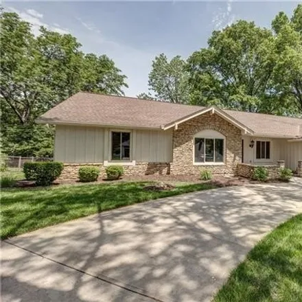 Image 2 - 7616 W 98th Ter, Overland Park, Kansas, 66212 - House for sale