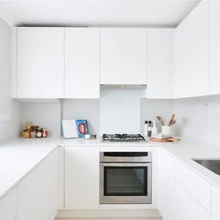 Rent this 2 bed apartment on Fulham Road in London, SW6 5HG