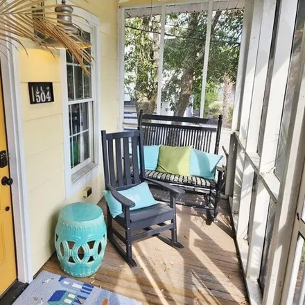 Image 4 - 512 East Cooper Avenue, Folly Beach, Charleston County, SC 29439, USA - House for sale
