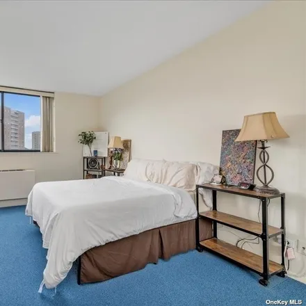 Image 5 - P.S. 206Q - Horace Harding School, 97th Place, New York, NY 11374, USA - Condo for rent