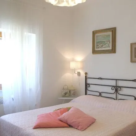 Image 1 - Località Val Canina, Sassetta LI, Italy - Apartment for rent