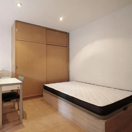 Rent this studio apartment on Calle de Garcilaso in 13, 28010 Madrid