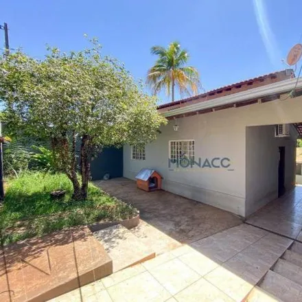 Rent this 3 bed house on Rua Milton Gavetti in Jamaica, Londrina - PR