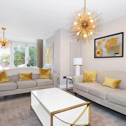 Rent this 2 bed apartment on Lyndhurst Road in London, NW3 5PE