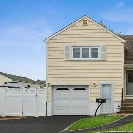 Buy this 3 bed house on 101 Westgate Road in Village of Massapequa Park, NY 11762