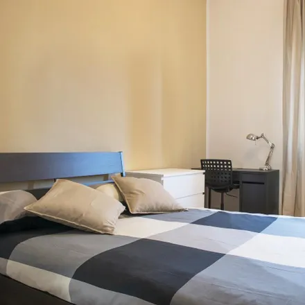 Image 1 - Piazza Vesuvio, 20144 Milan MI, Italy - Room for rent
